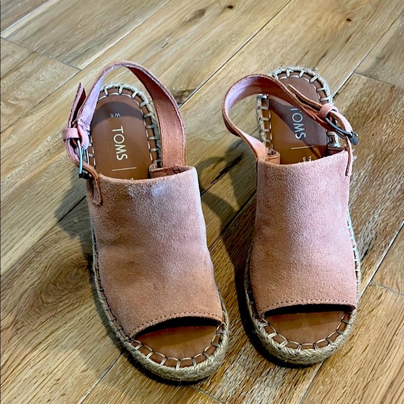 Toms Shoes - Tom’s Espadrille Wedge